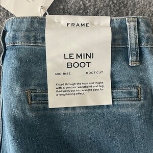 Frame Denim Women's Classic Le Mini Boot Cut Jeans!!!